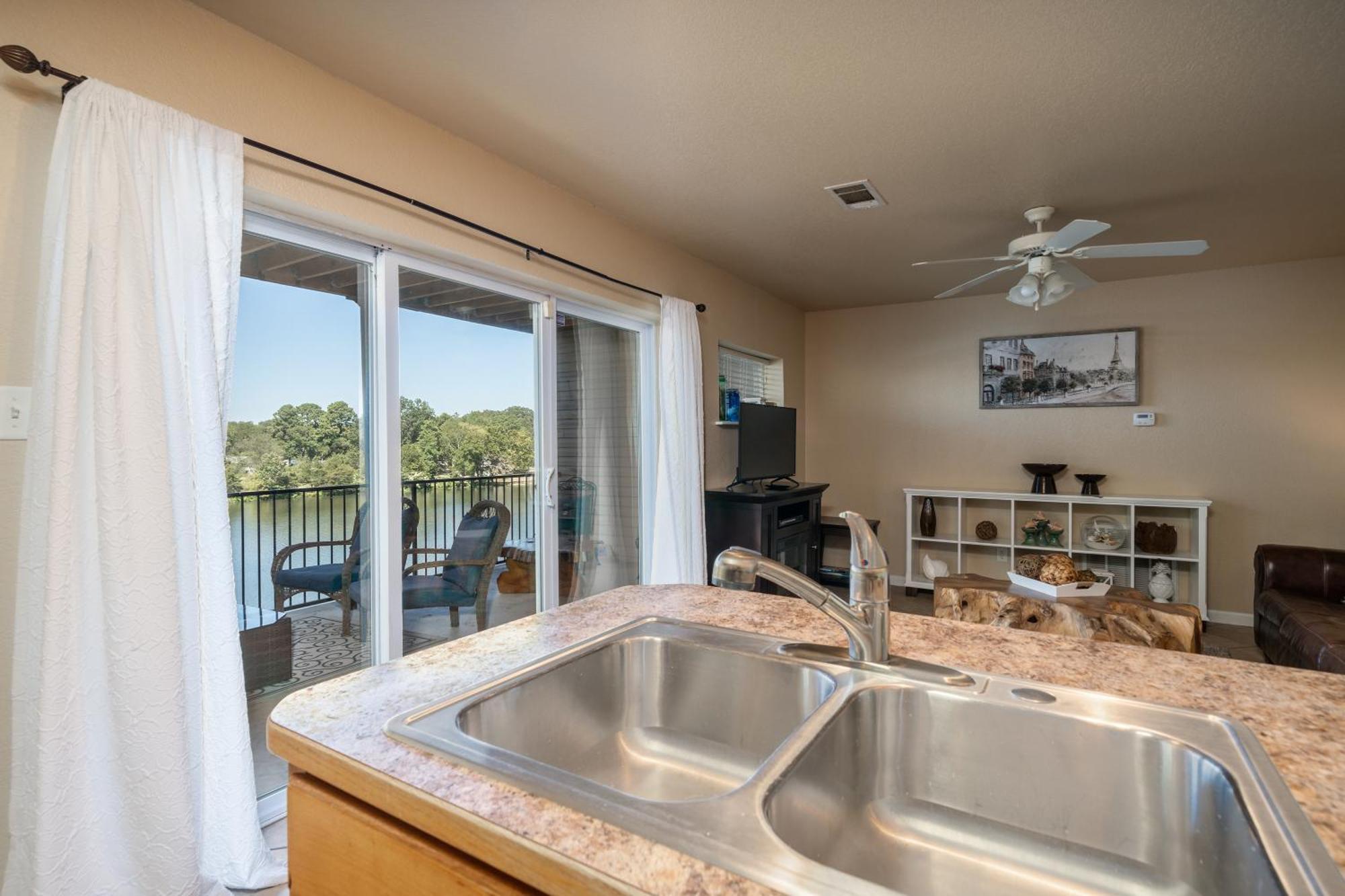 הוט ספרינגס Ember'S View, Spa City Jewel- Lovely Lake Condo מראה חיצוני תמונה